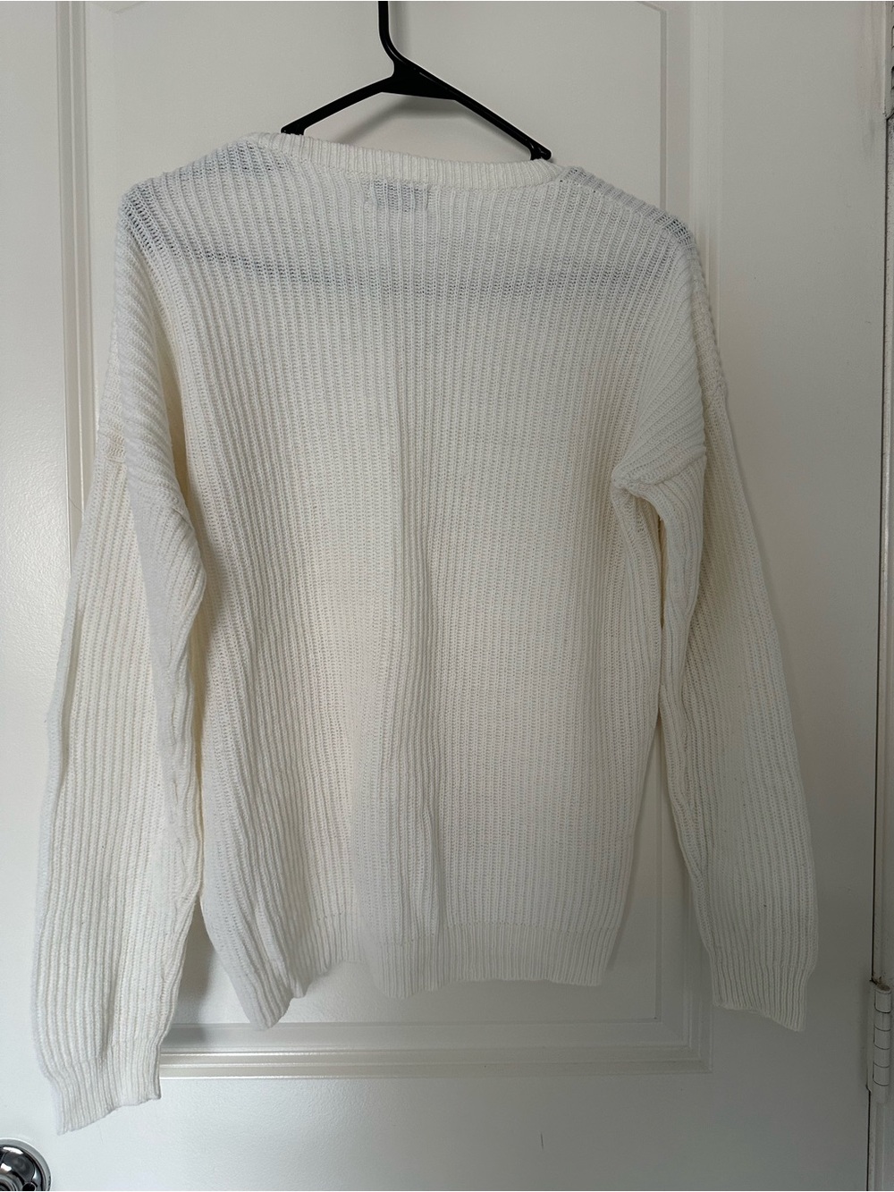 White Ribbed V-Neck Sweater - Picture 3 of 6